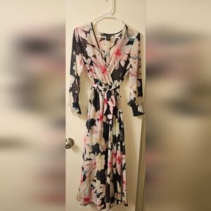 Size 4P En Focus Dress